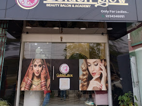 CM Golden Glow Beauty salon and academy Salon in Ghagra Ranchi img01