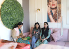CM Golden Glow Beauty salon and academy Salon in Ghagra Ranchi img05