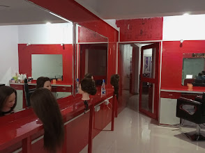 Elegance Beauty Parlour Academy img04