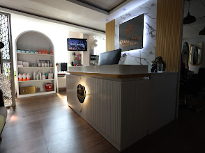 Elegance Family Salon img03