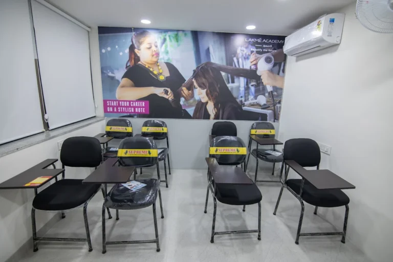 LAKME ACADEMY RANCHI LALPUR POWERED BY APTECH img04 768x512