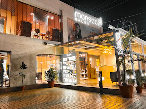 Monsoon Salon img02