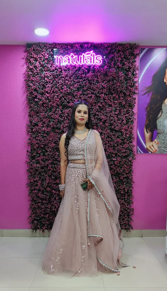 Naturals Salon Kutchery Chowk img06