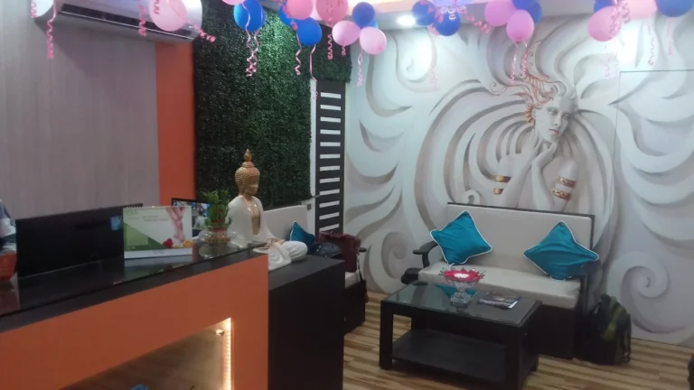 SHANVIns Professional Salon Spa img02 768x432