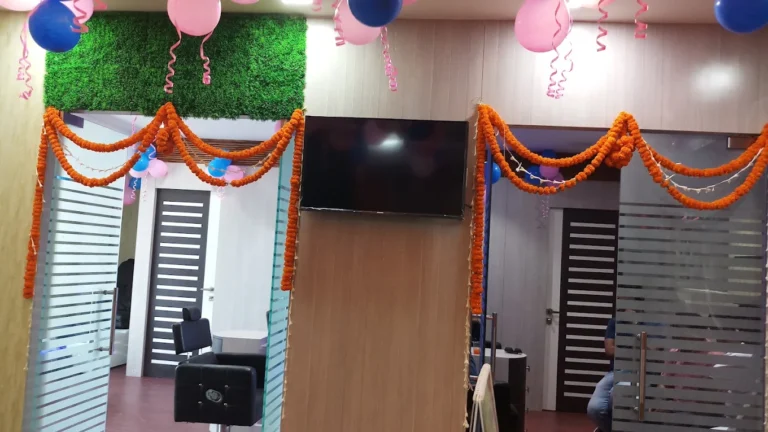 SHANVIns Professional Salon Spa img03 768x432