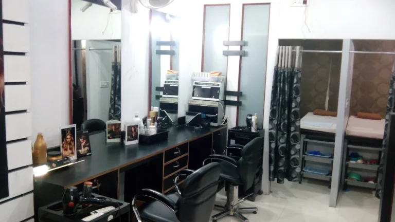 Silhouette Beauty salon img04 768x432