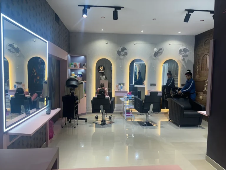 Sumitra Makeup Studio img17 768x576