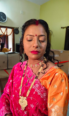 Yashiz Makeover Beauty Care Academy imp08