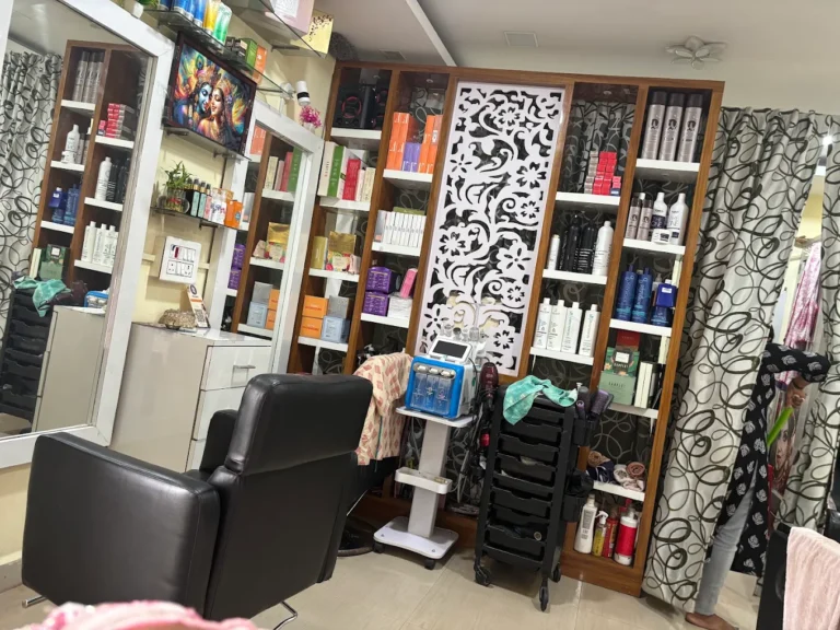 shreem beauty salon img04 1 768x576